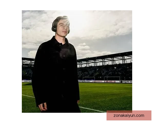 伊尔迪兹技术特点分析：灵活盘带和精准传球持续吸引球迷关注