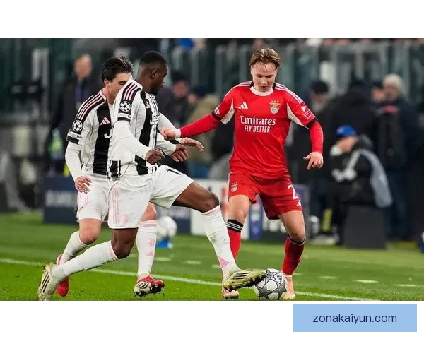 加维当选世界最佳年轻中场，表现稳健备受期待